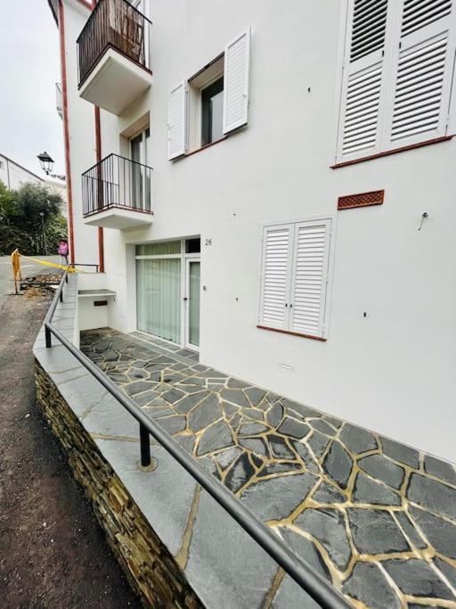 Espectacular Planta Baja Con Terraza Y Parking A 5 Min De La Playa Leilighet Cadaqués Eksteriør bilde